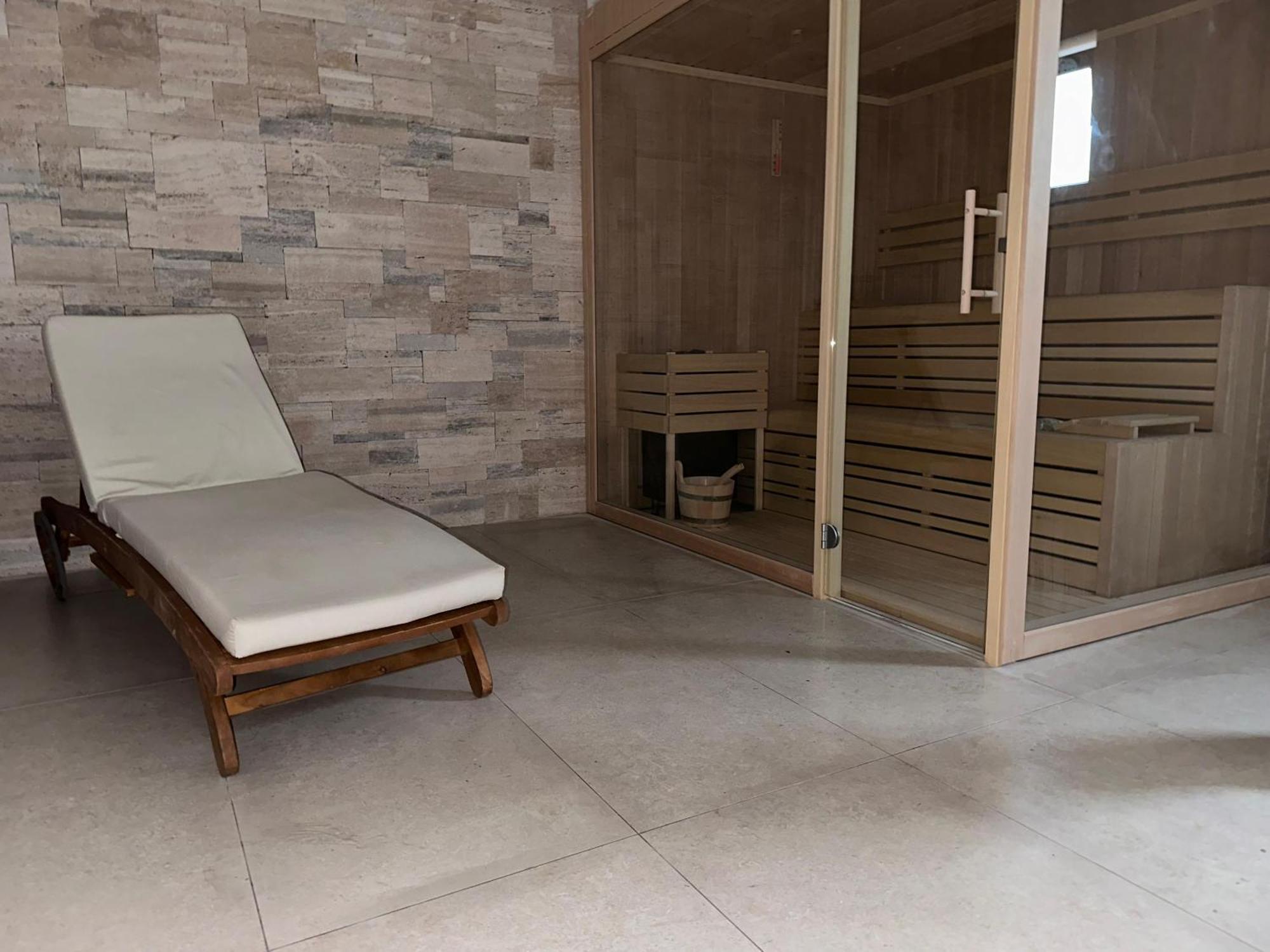 Villa Tina With Swimming Pool, Tennis Court, Games Room, Sauna, Gym, Bbq Policnik Exterior foto